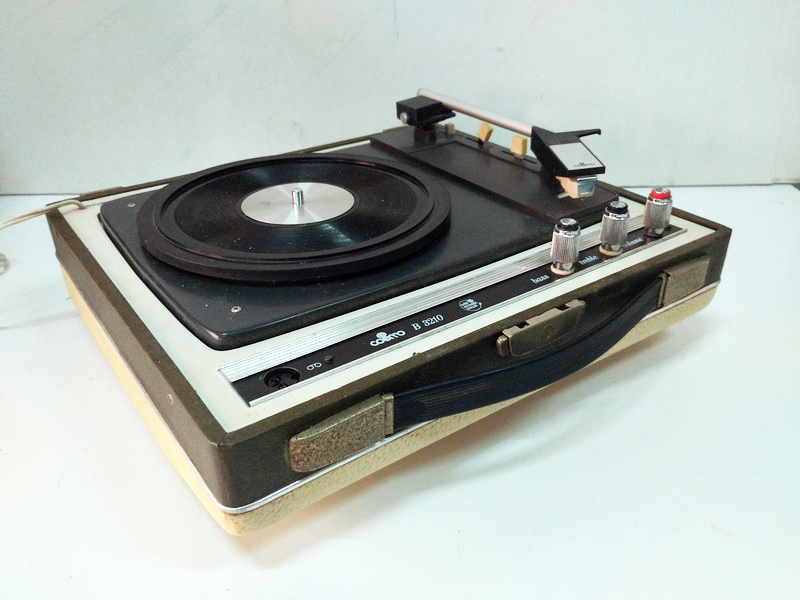 tocadiscos cosmo 15.5x33.5x30 1u